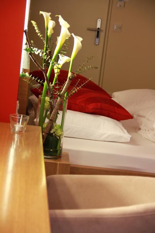 Hotel Restaurant Schwan Wertheim Room photo