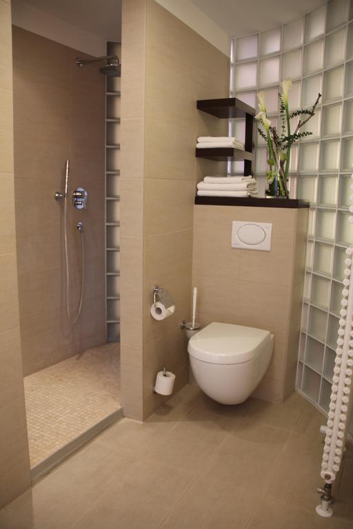 Hotel Restaurant Schwan Wertheim Room photo